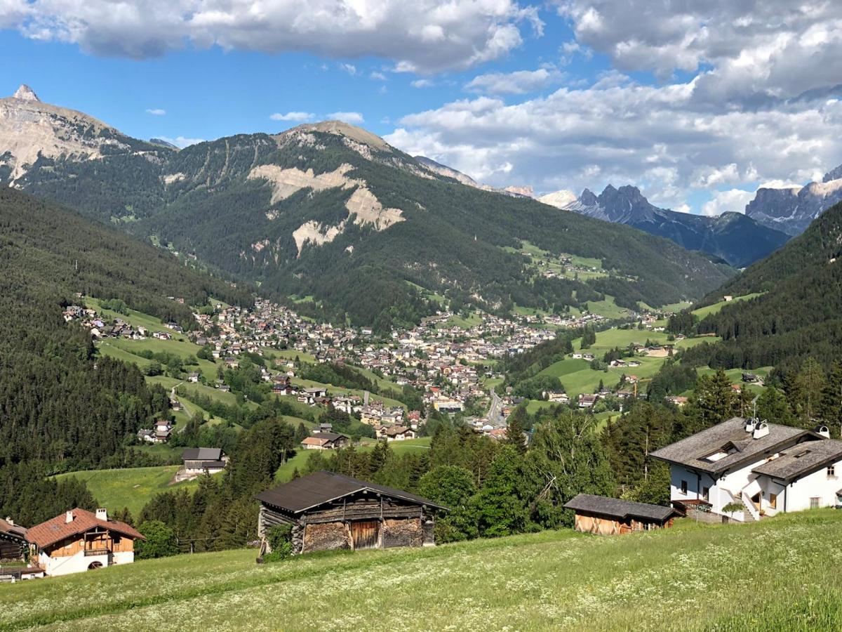 Apartments Montblanc Seceda Ortisei Bagian luar foto