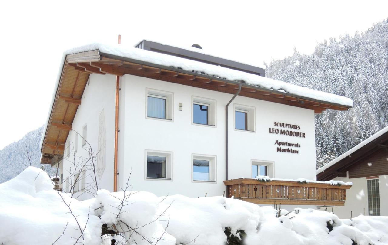 Apartments Montblanc Seceda Ortisei Bagian luar foto